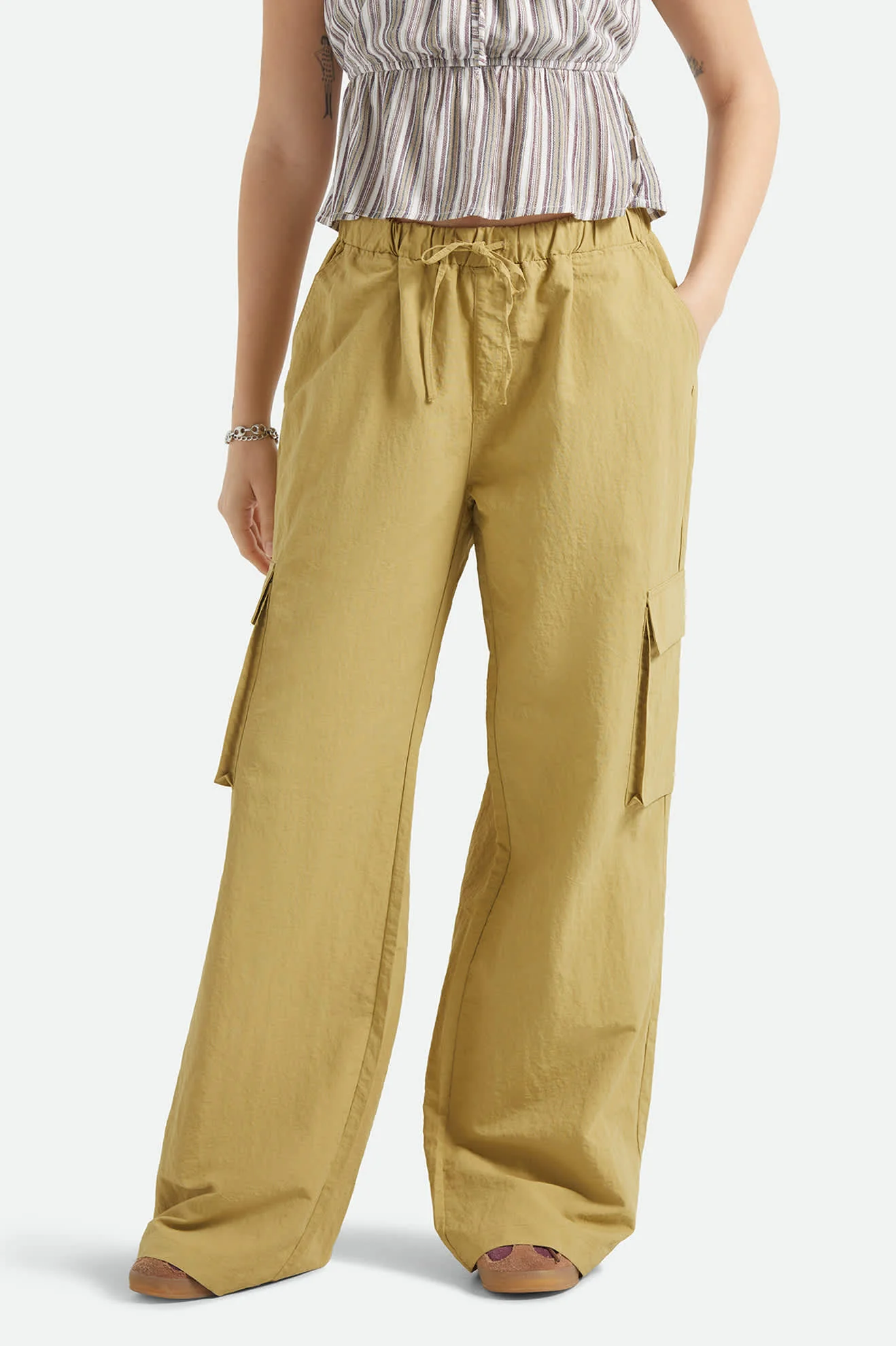 The Jett Lightweight Cargo Wide Leg Pant - Olive Stone - Image 3